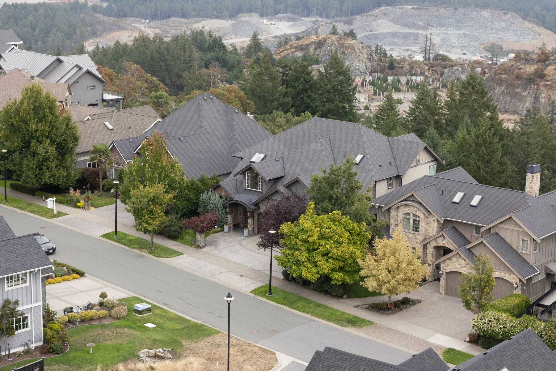 Bear Mountain Luxury Four-Bedroom House
