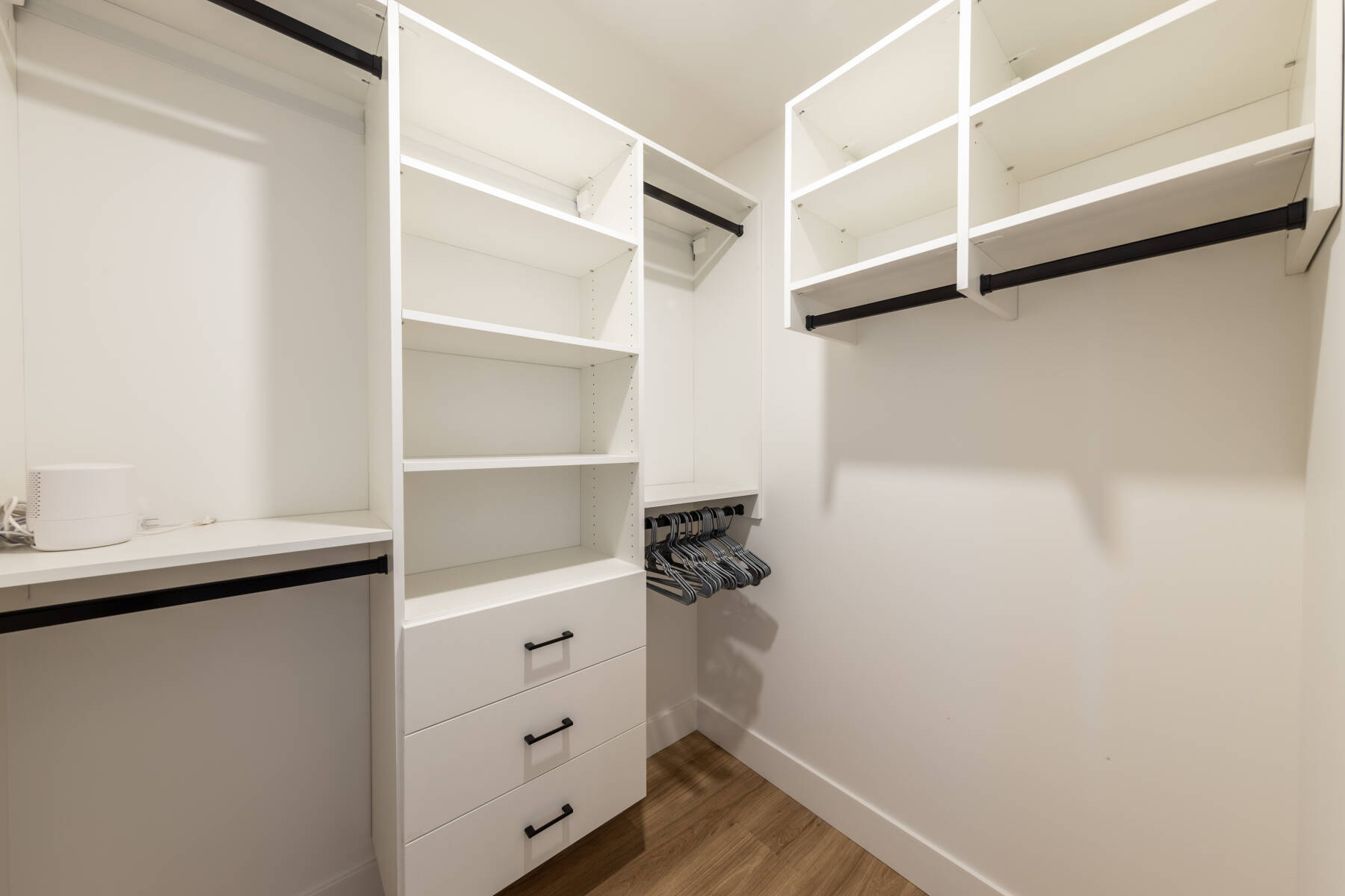 Brand New Luxury Mill Lake Penthouse