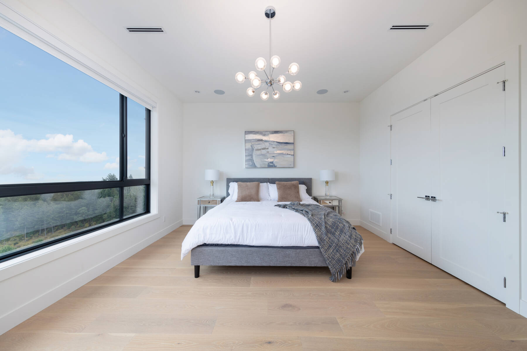 Bear Mountain Luxury Four-Bedroom House