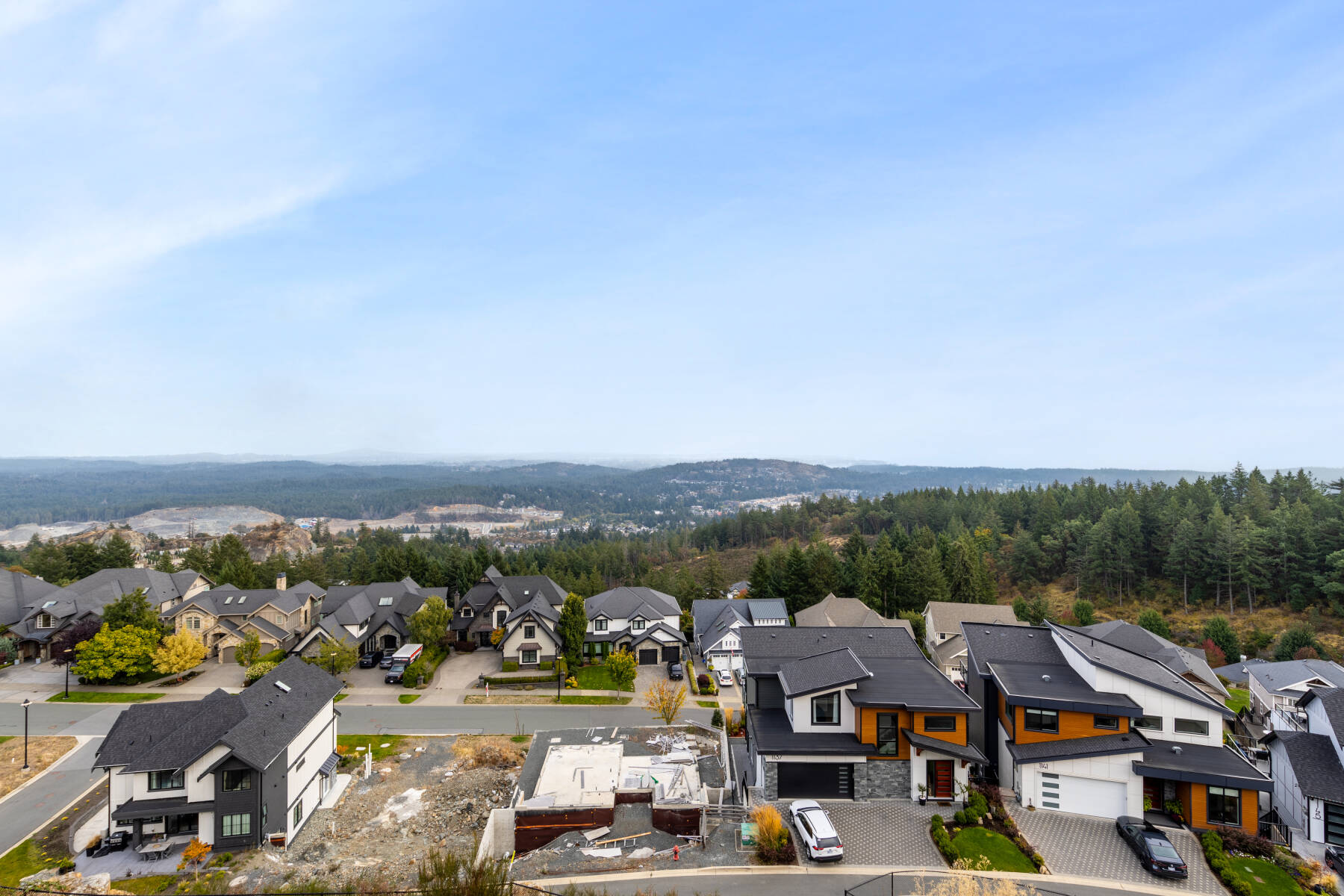 Bear Mountain Luxury Four-Bedroom House