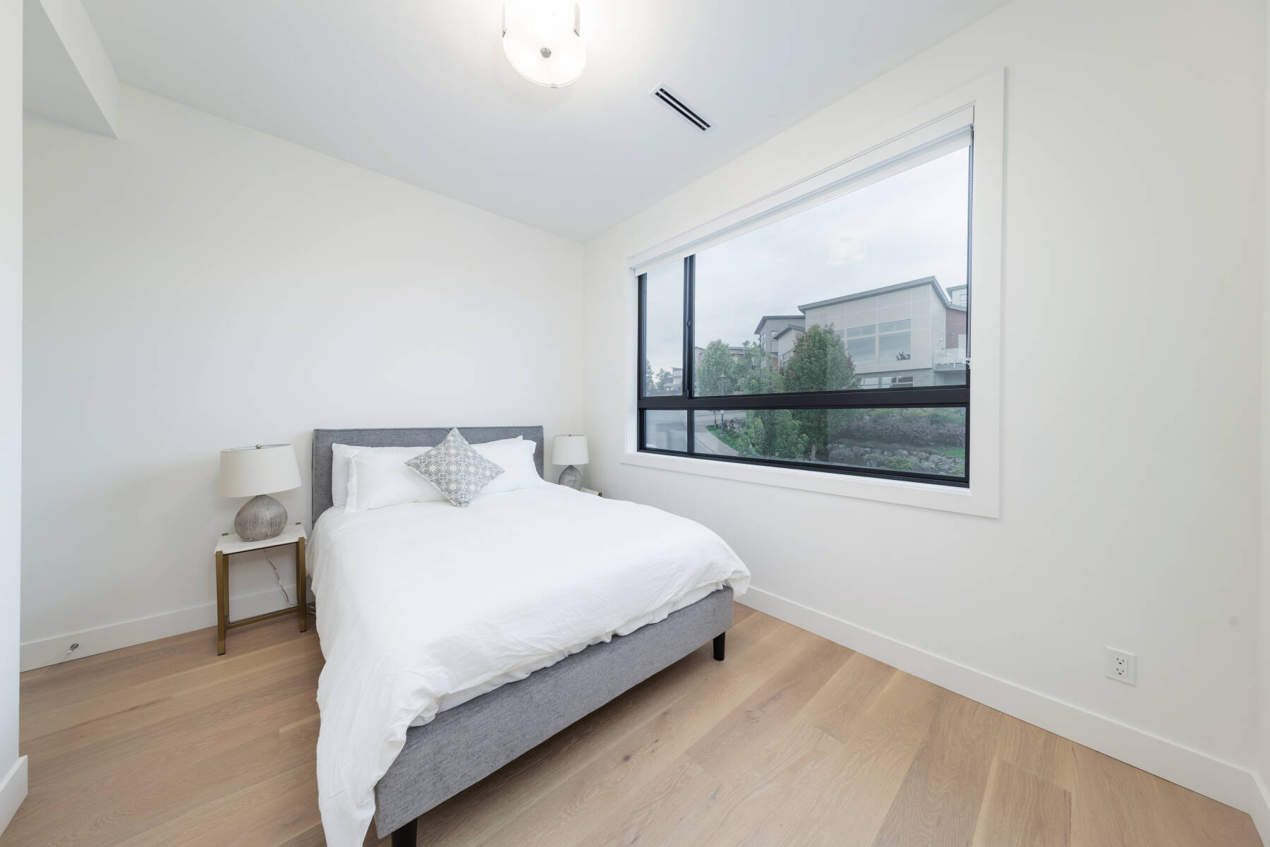 Bear Mountain Luxury Four-Bedroom House