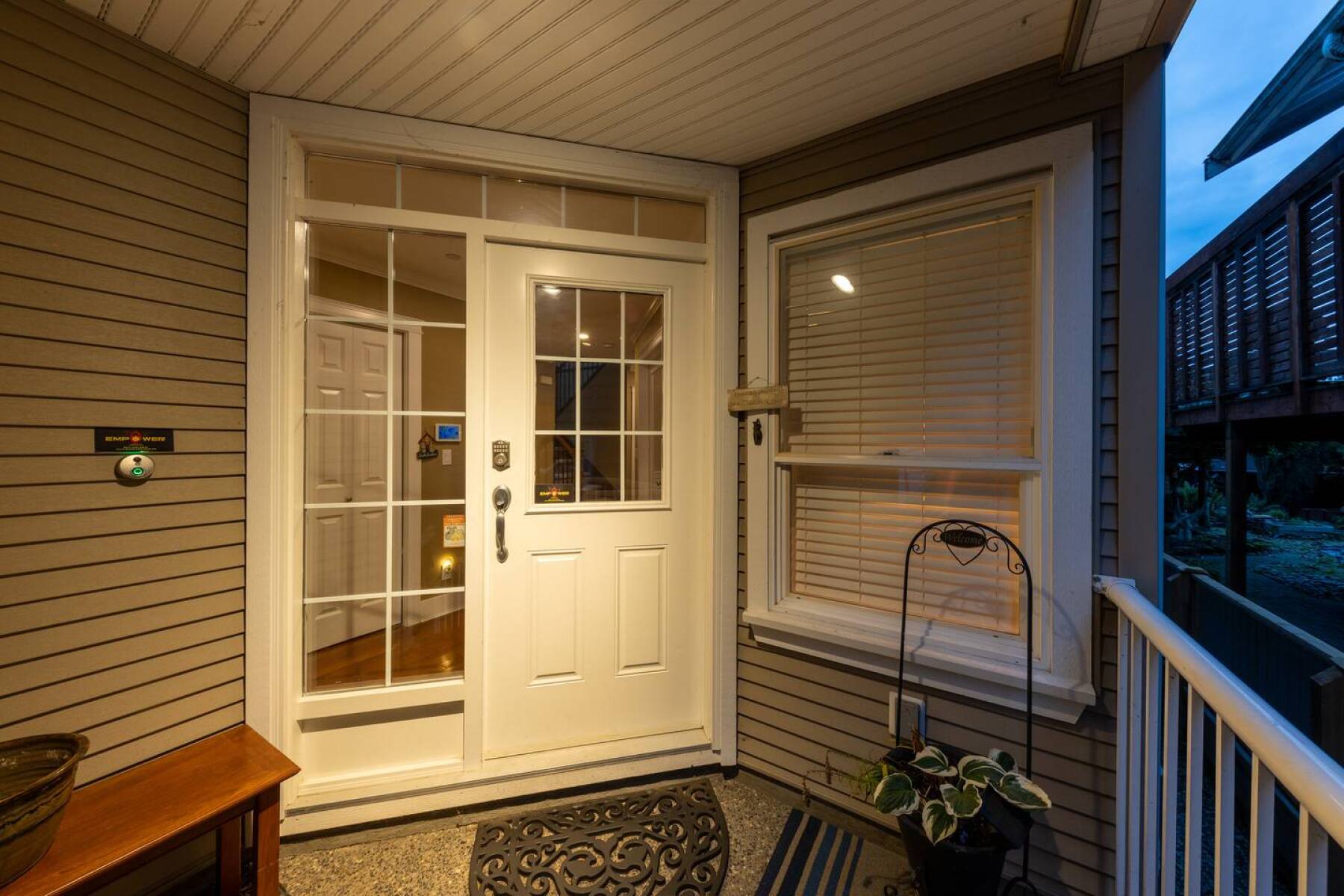 White Rock Beach House walking distance to beach