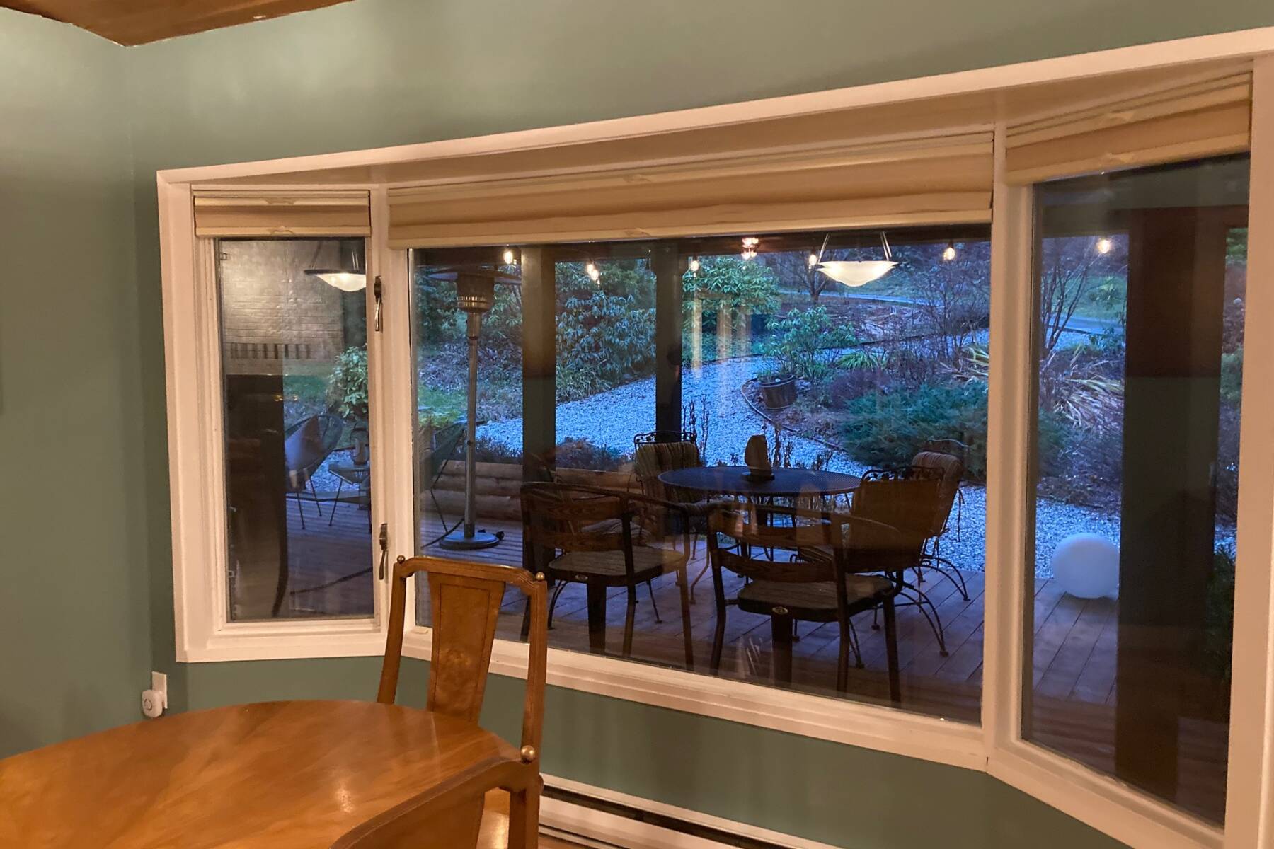 Porpoise Bay Waterfront Home, 4 bedroom, 3 bathroom