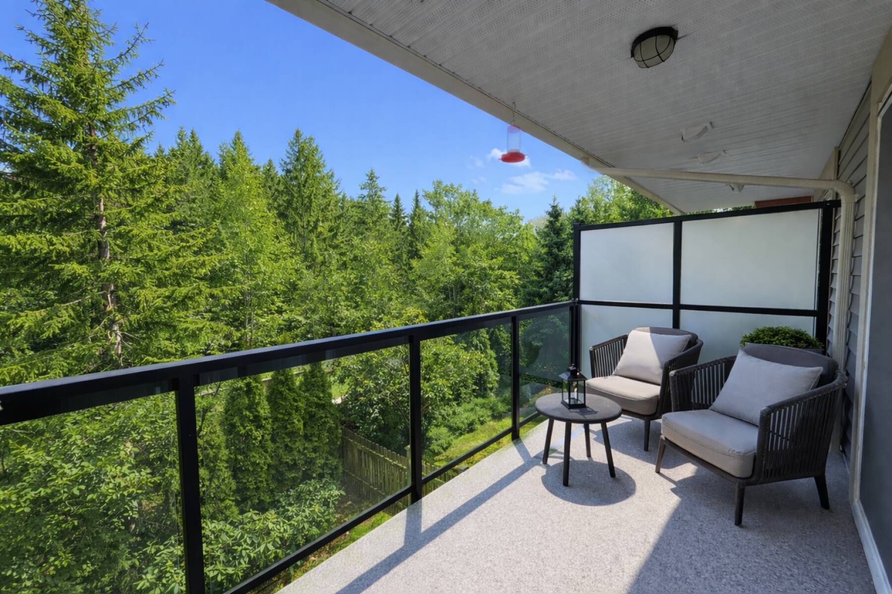 Friendly Forrest Home in Yorkson Willoughby Langley