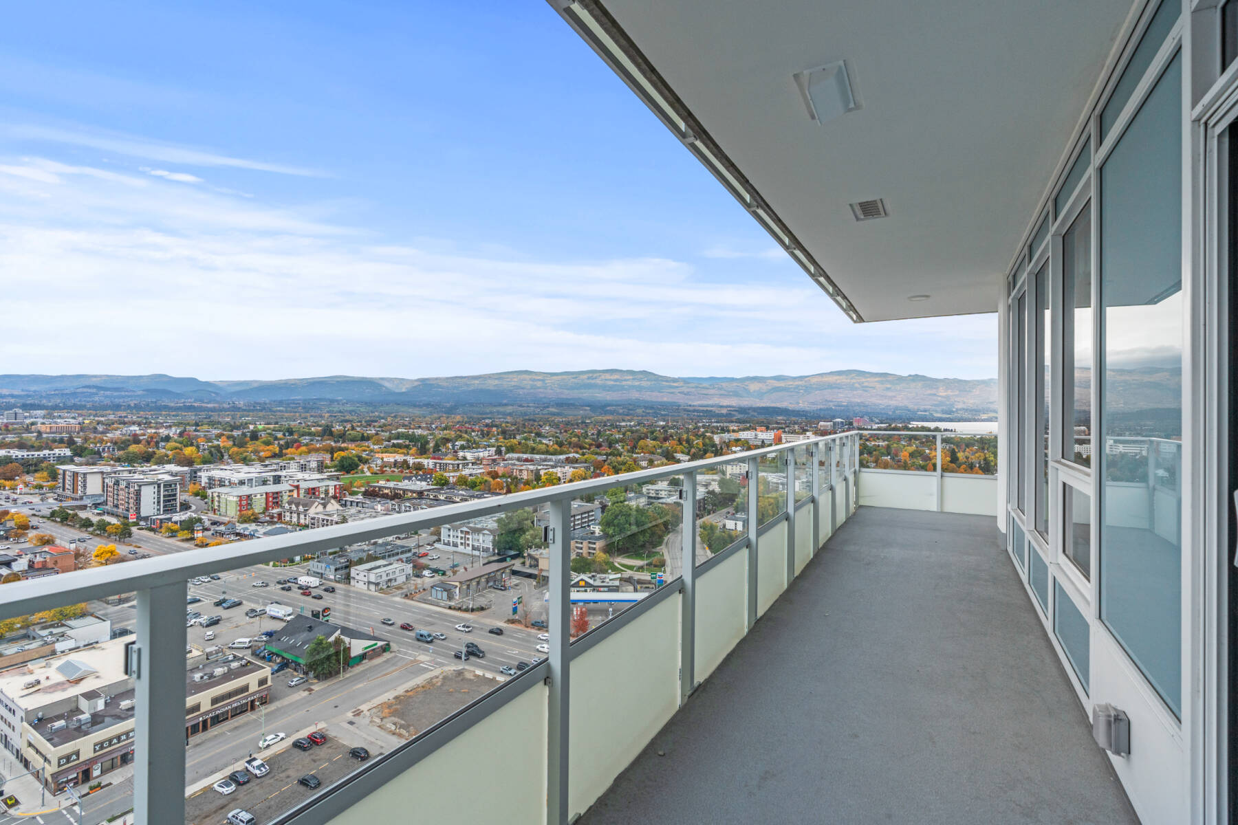 New Modern Lakefront Condo with stunning Water View