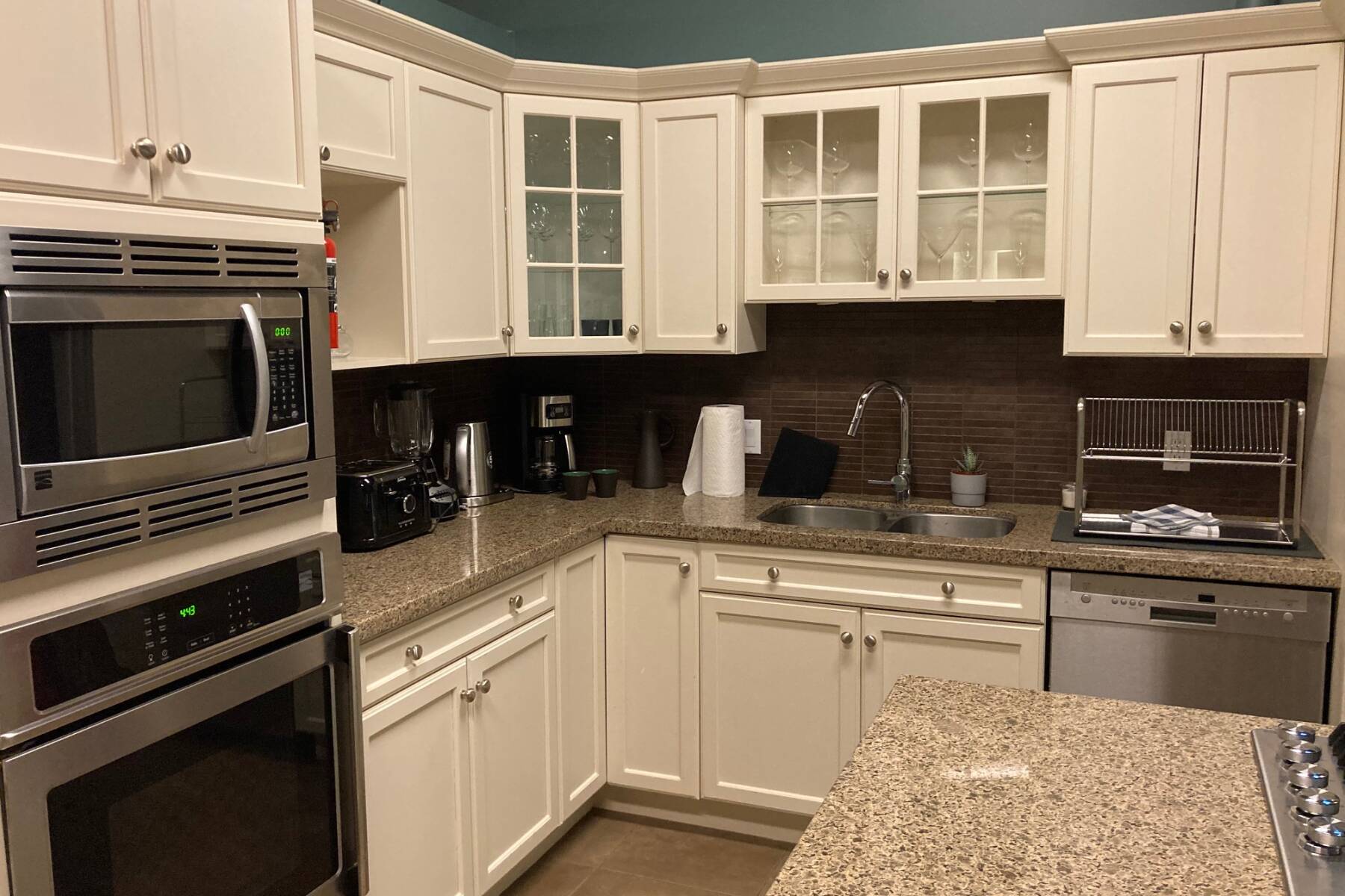 Porpoise Bay Waterfront Home, 4 bedroom, 3 bathroom