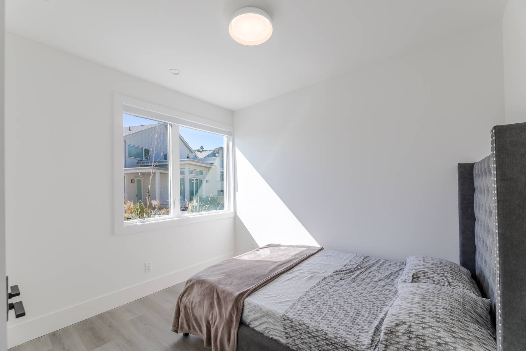 Summerland Beachfront Luxury | Pool Hot Tub & Gym