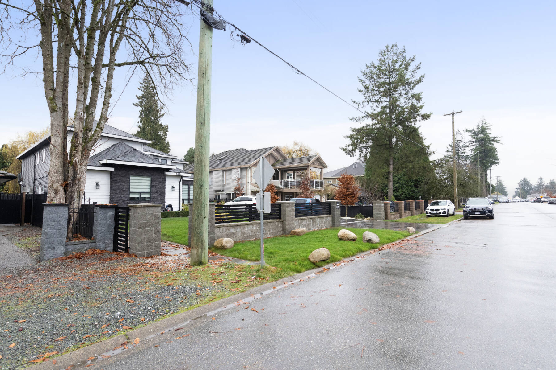 Bright & Modern 1-Bedroom Suite