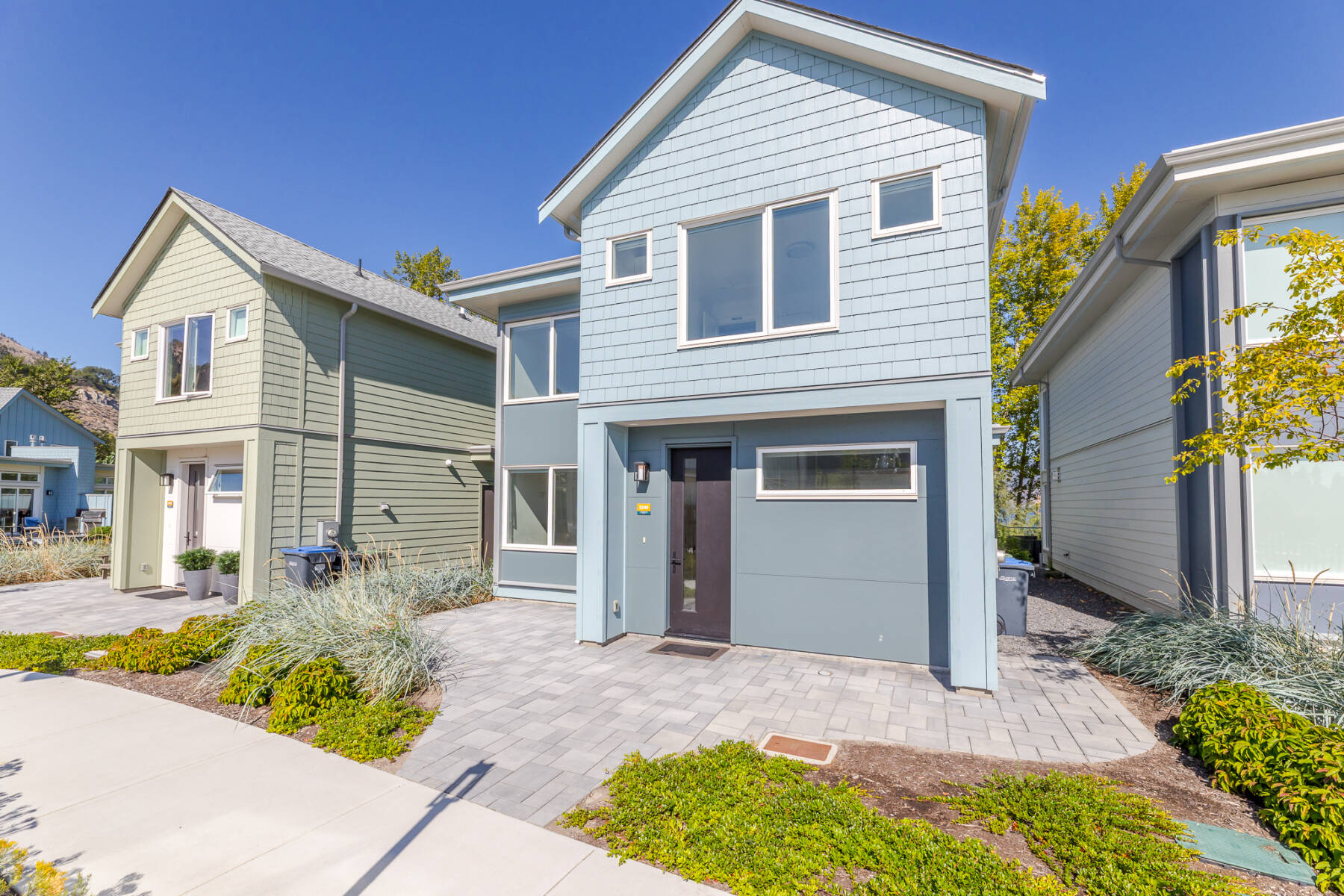 Summerland Beachfront Luxury | Pool Hot Tub & Gym