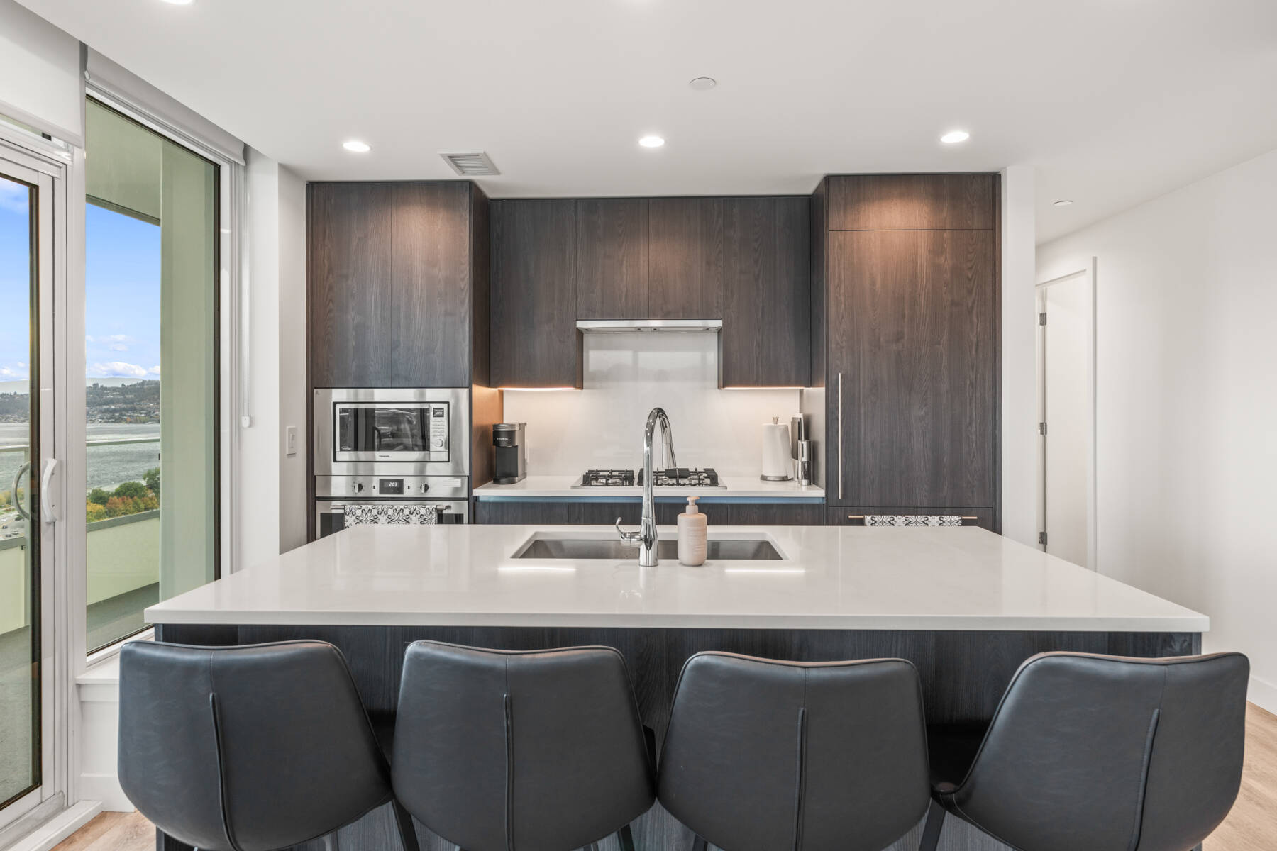 New Modern Lakefront Condo with stunning Water View