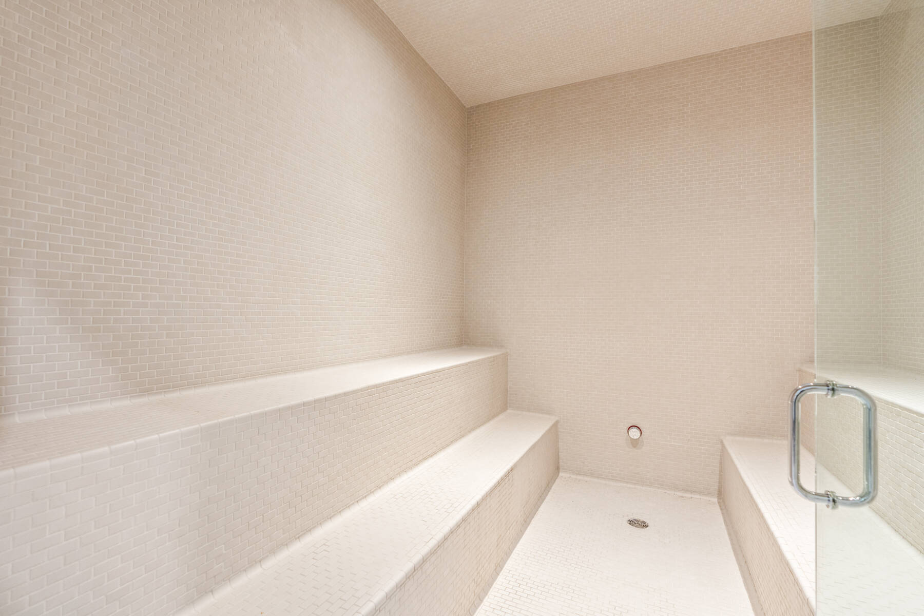 New Modern Lakefront Condo with stunning Water View