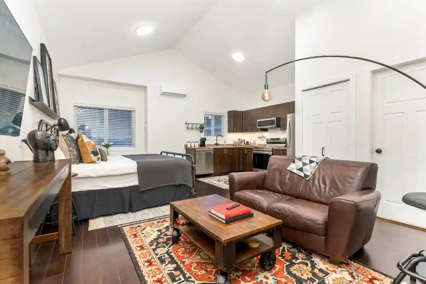 The Clayton Heights Studio Suite