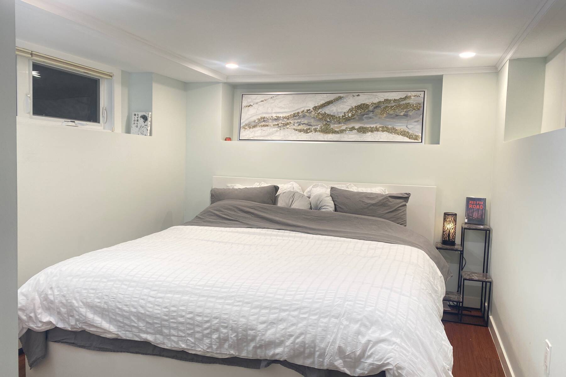 Location! Spacious suite near Dundarave and Waterfront