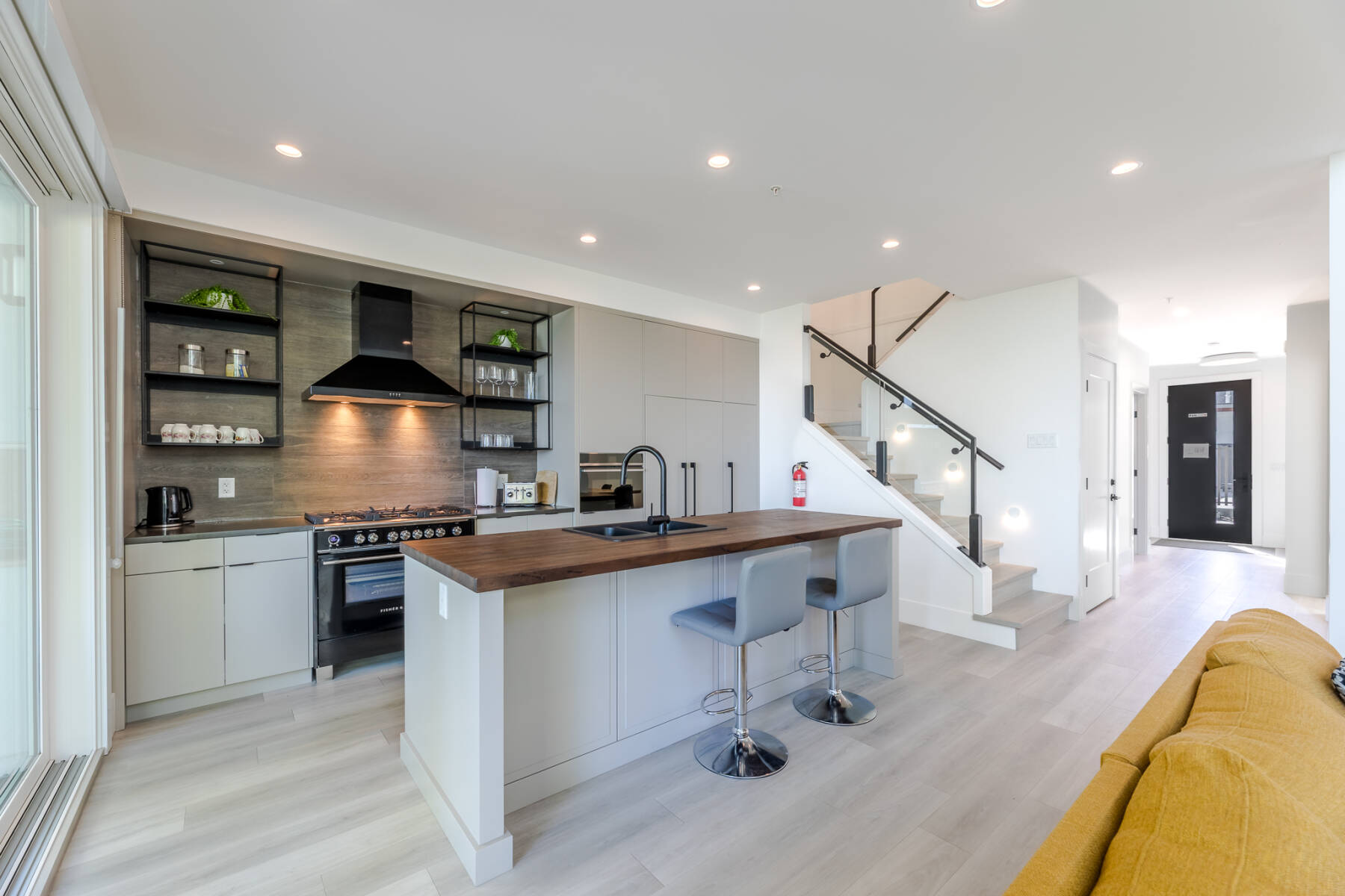 Summerland Beachfront Luxury | Pool Hot Tub & Gym