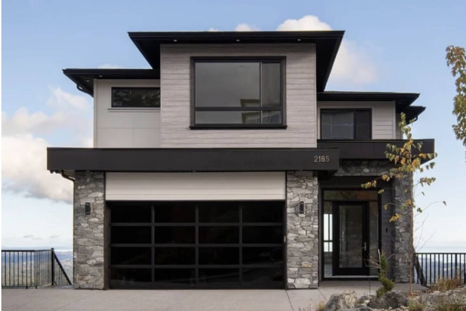 Bear Mountain Luxury Four-Bedroom House