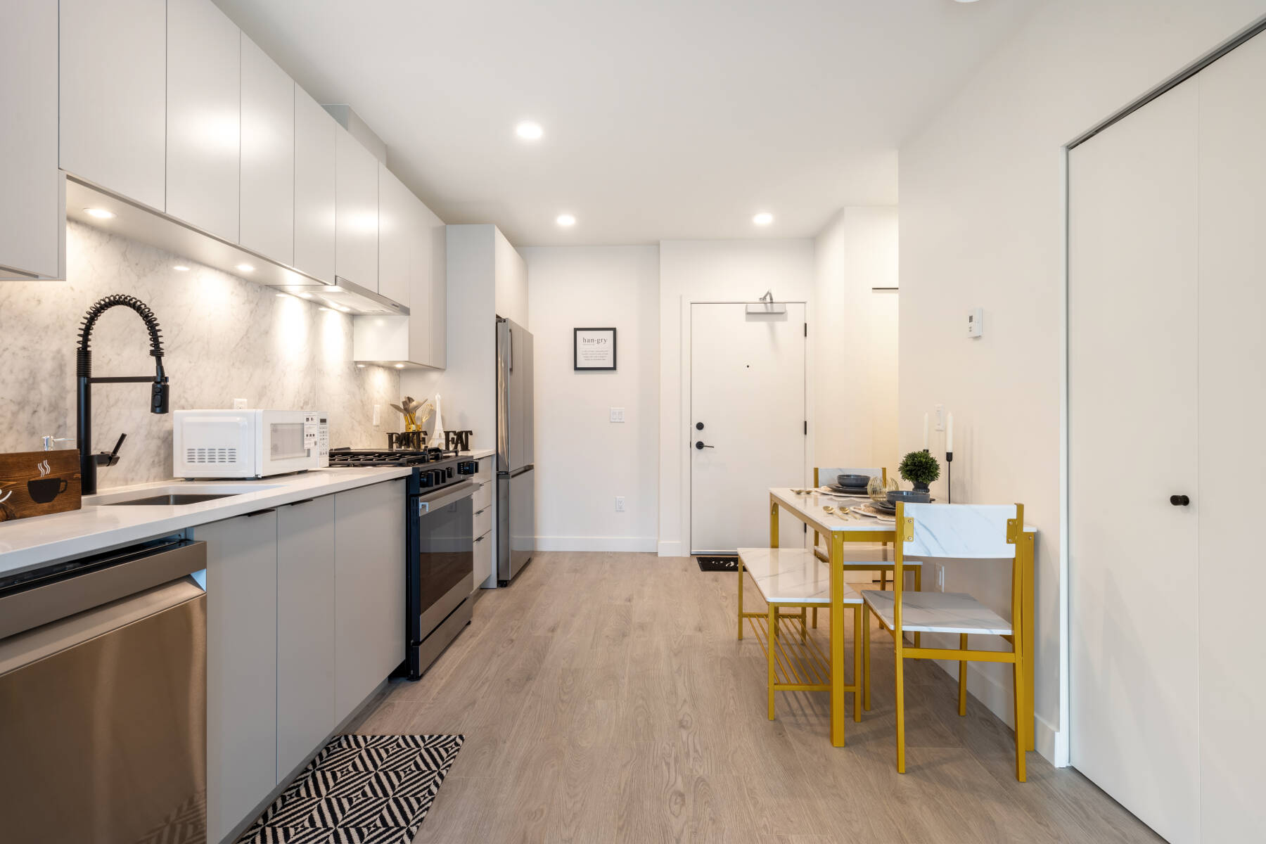 Surrey’s Urban Campus Oasis – Walk to SFU/KPU