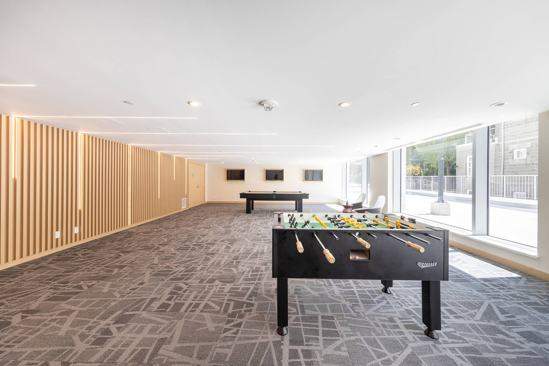 Luxury Penthouse 3 Bedroom | Pool Hot Tub Gym