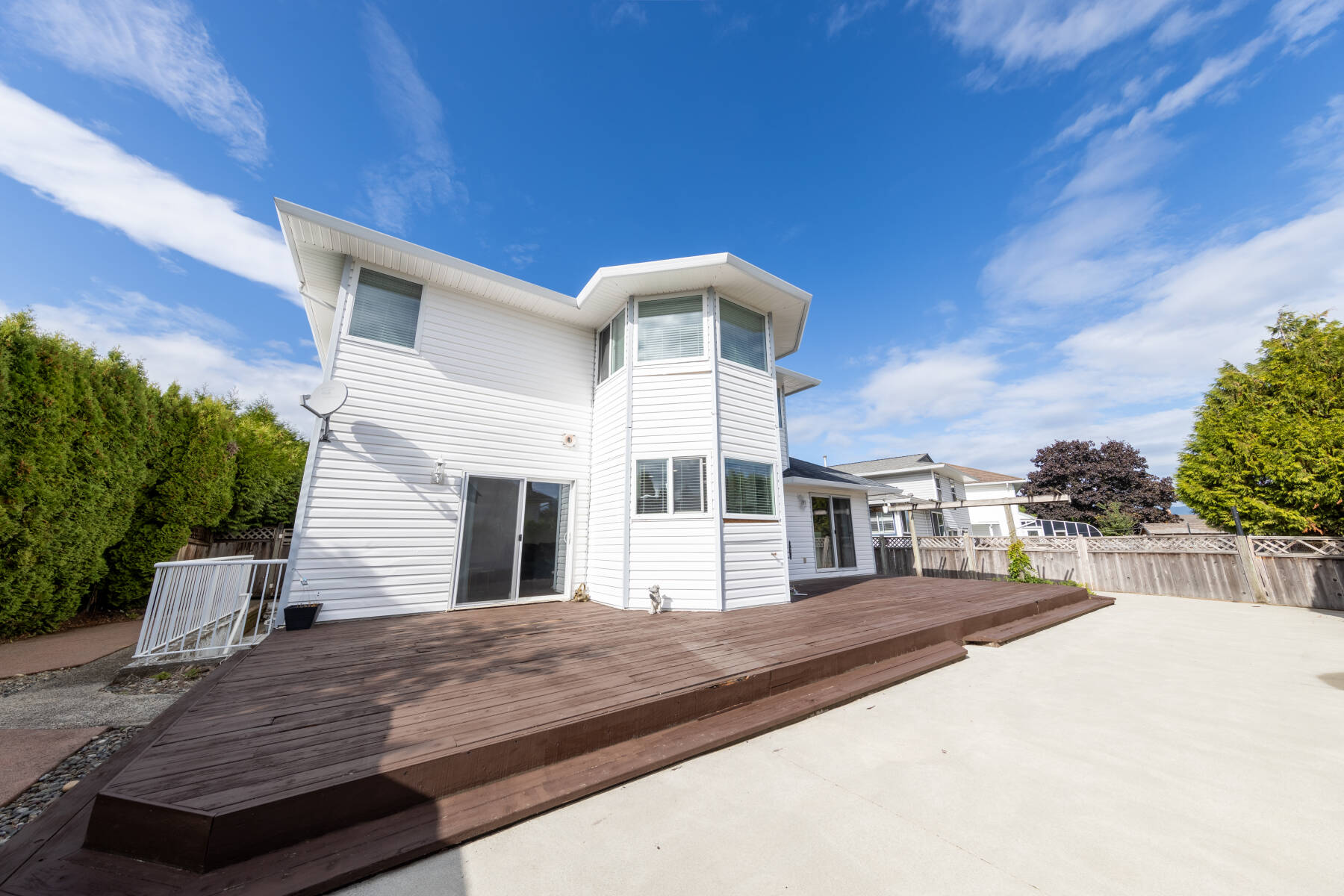 Spacious Home Close to Airport