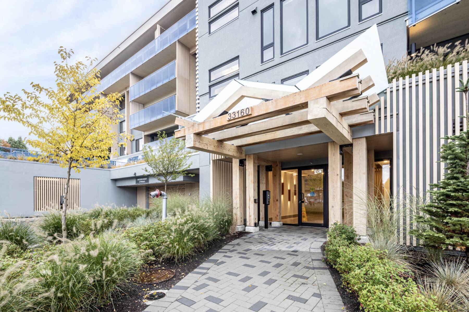 Brand New Luxury Mill Lake Penthouse