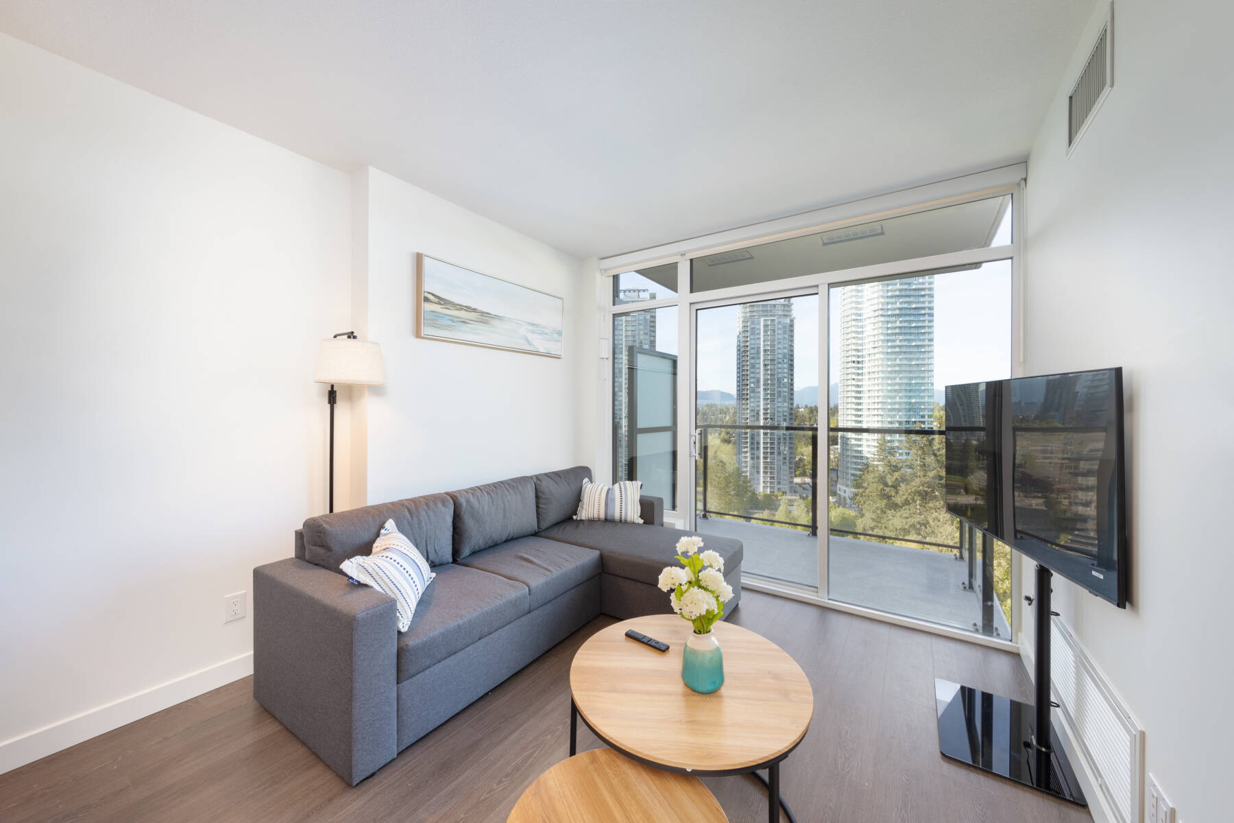 SkyTrain-Connected Modern Condo at The Hub