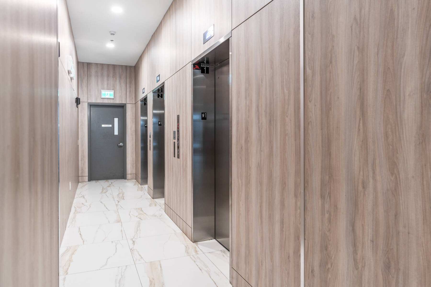 New Modern Lakefront Condo with stunning Water View