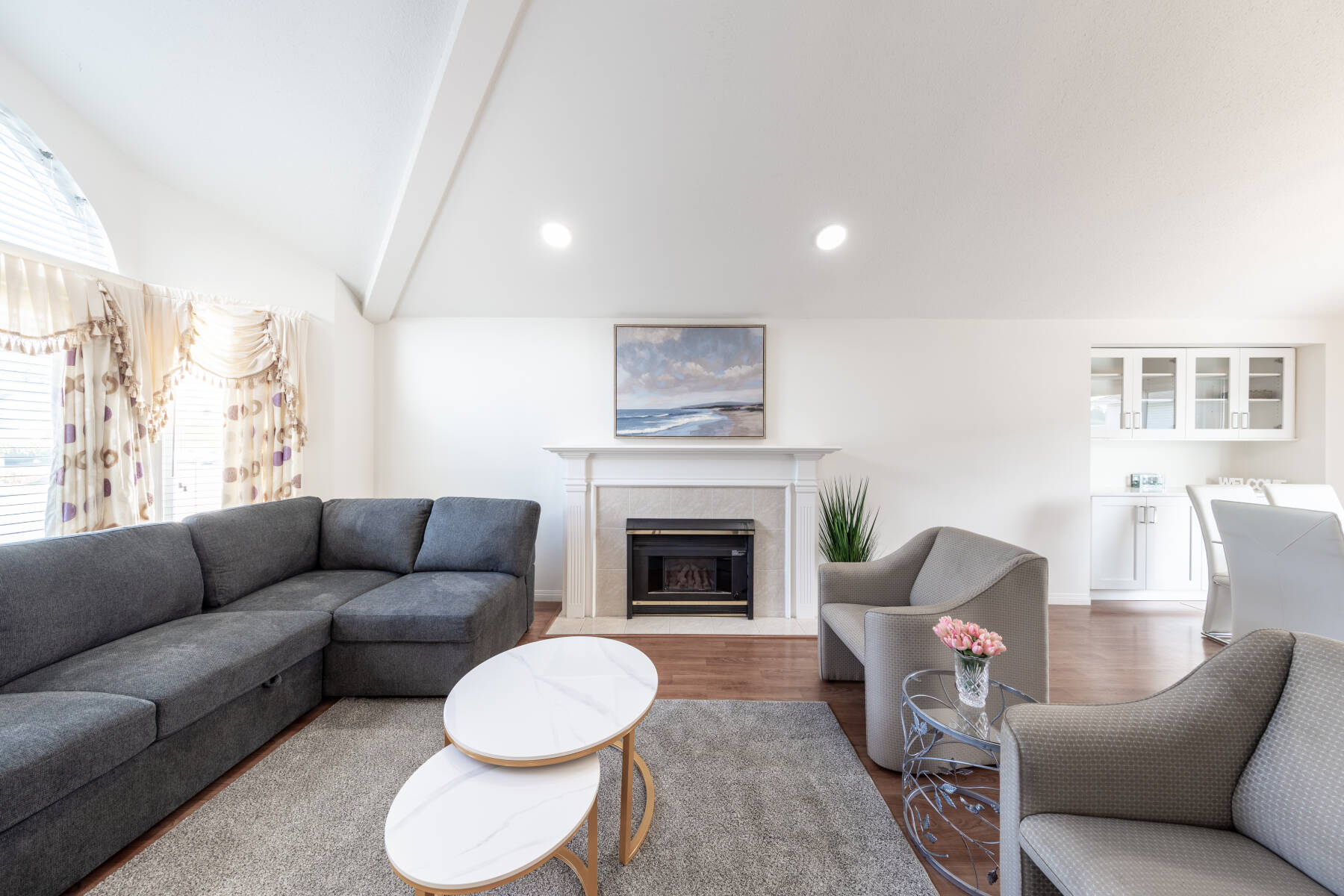 Spacious Home Close to Airport