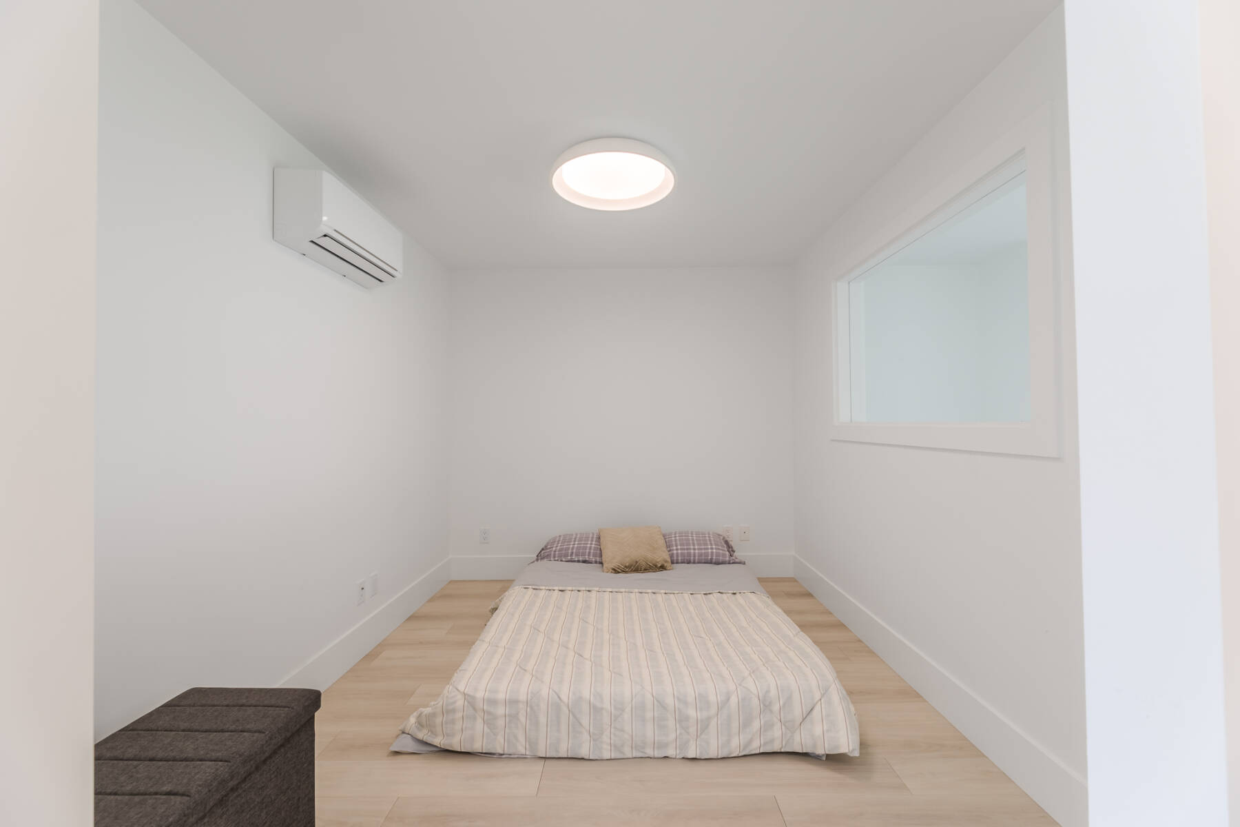 Summerland Beachfront Luxury | Pool Hot Tub & Gym