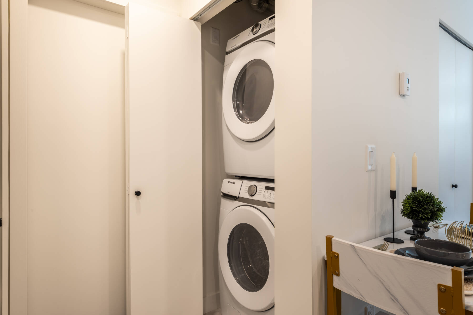 Surrey’s Urban Campus Oasis – Walk to SFU/KPU