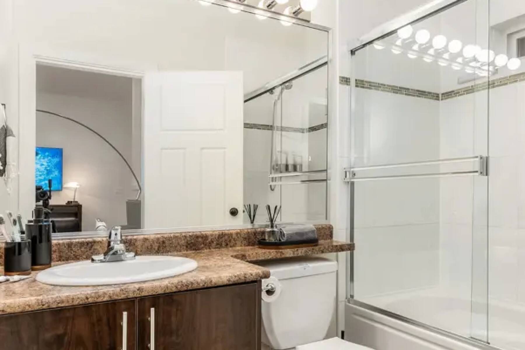 The Clayton Heights Studio Suite