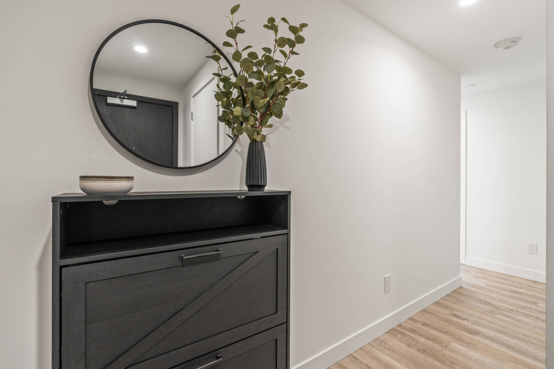 New Modern Lakefront Condo with stunning Water View