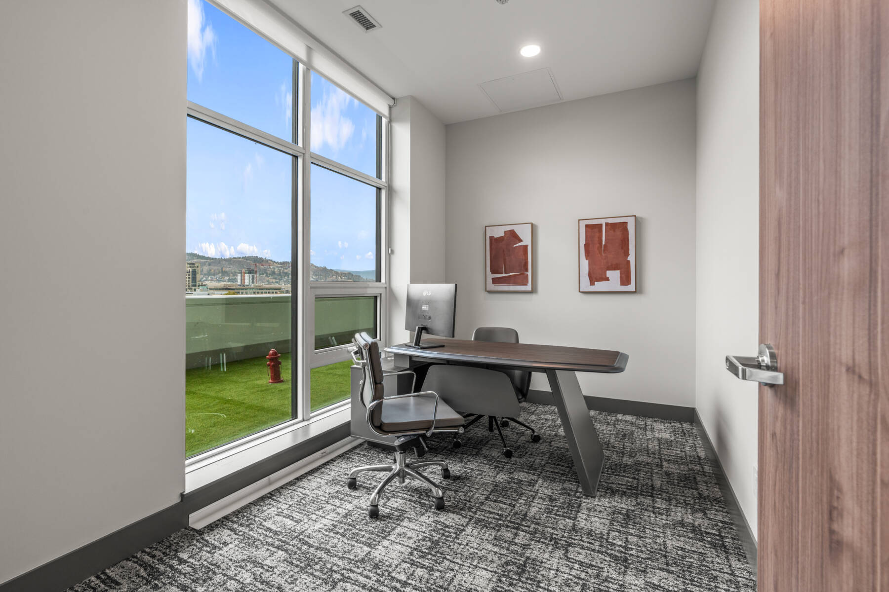 New Modern Lakefront Condo with stunning Water View