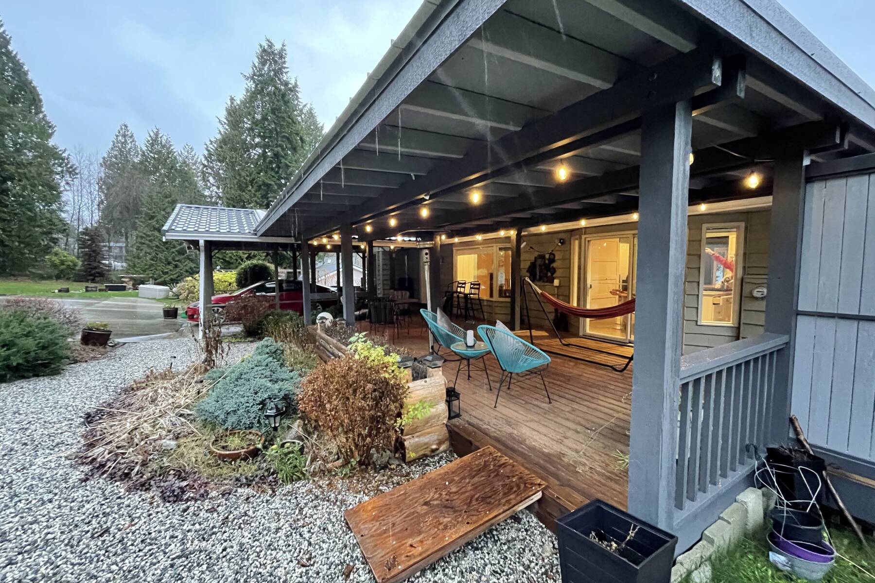 Porpoise Bay Waterfront Home, 4 bedroom, 3 bathroom