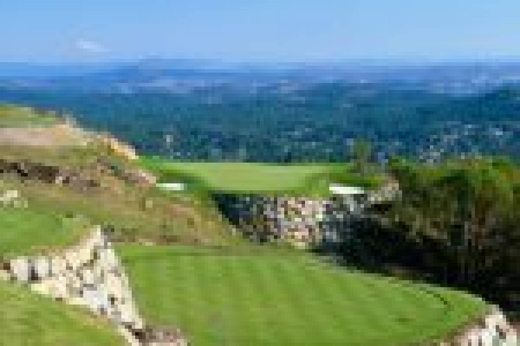 Bear Mountain Luxury Four-Bedroom House