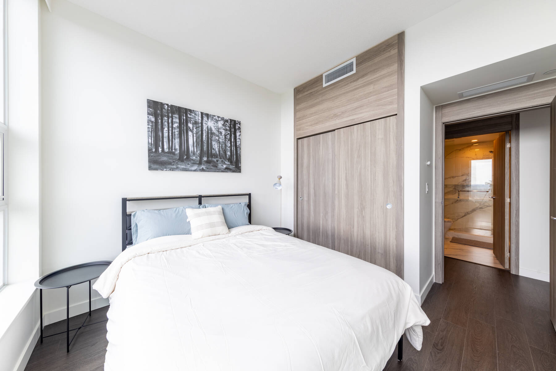 Modern Penthouse 3 Bedroom | Pool Hot Tub Gym