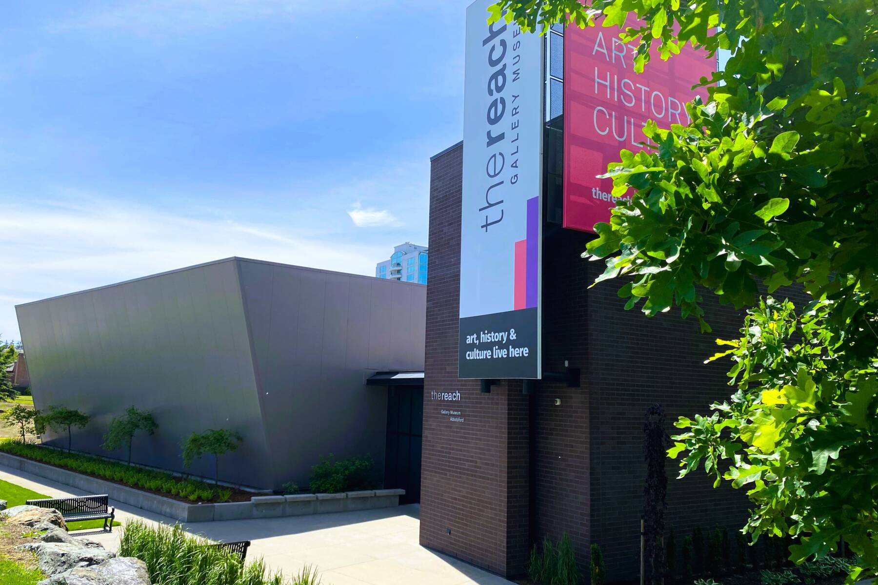 Brand New Luxury Mill Lake Penthouse