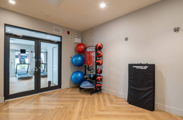 Building and Amenities