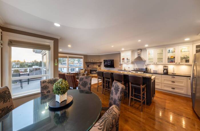 Fully-equipped Kitchen