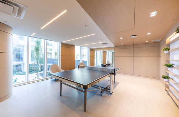 Building and Amenities