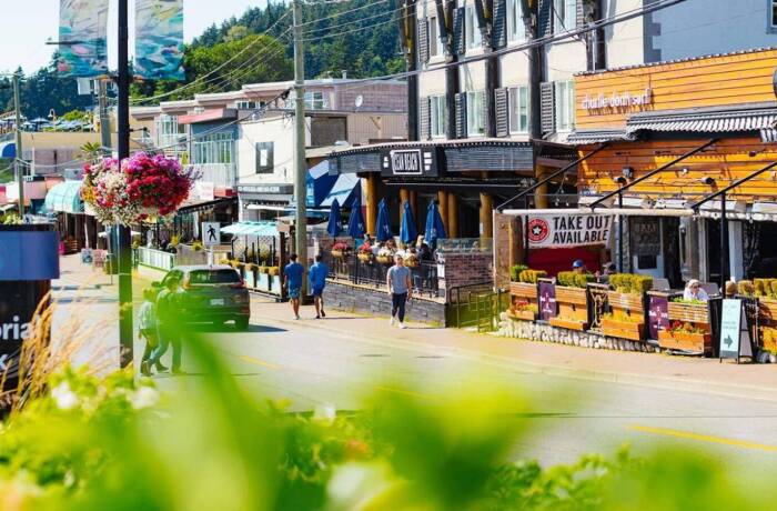 Exterior and Additional Photos