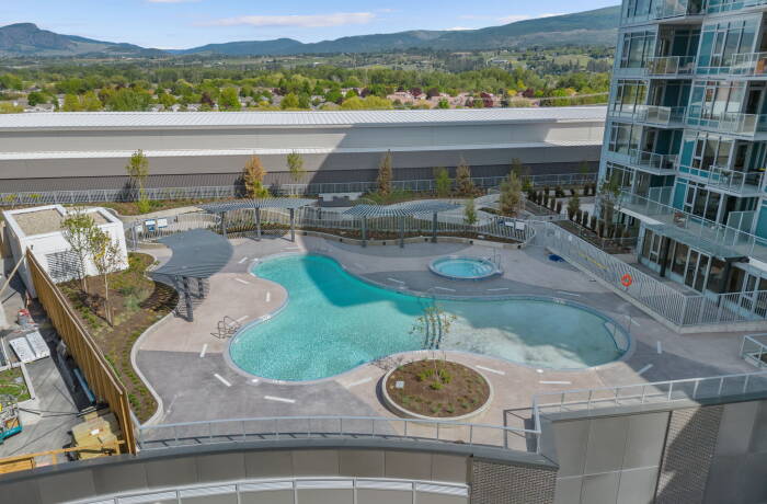 Building and Amenities