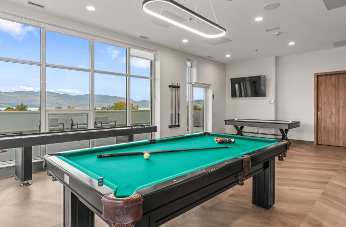 Building and Amenities