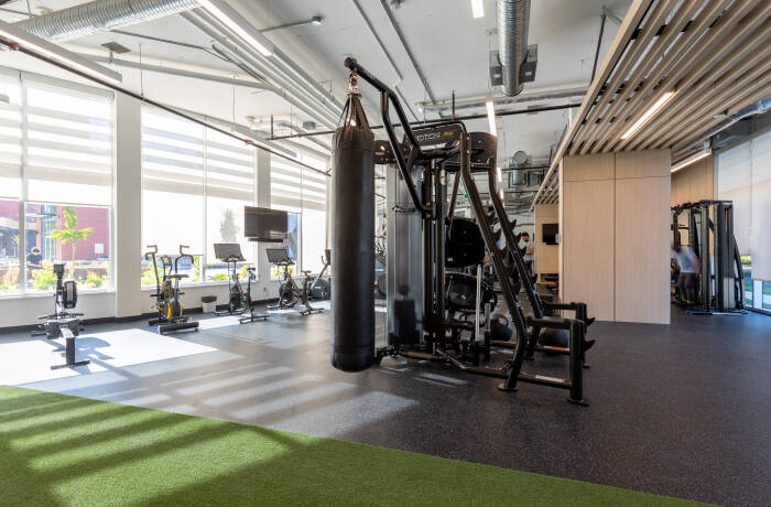 Building and Amenities