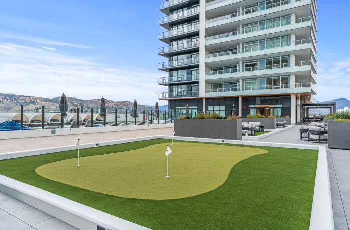 Building and Amenities