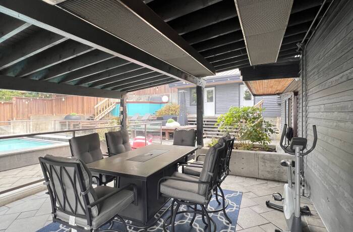 Shared Pool, Hot Tub, Deck