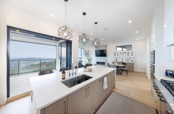 Fully-equipped Kitchen