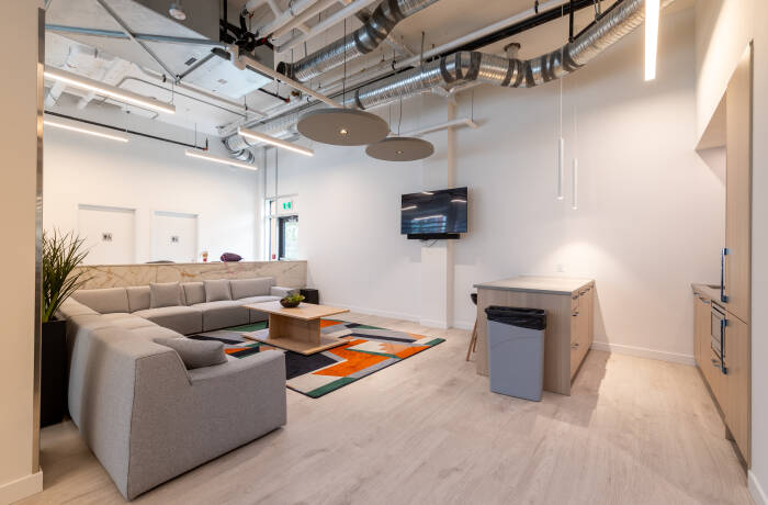 Building and Amenities