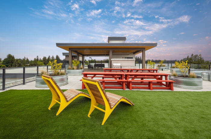 Building and Amenities