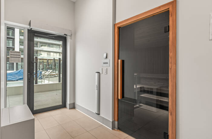 Building and Amenities