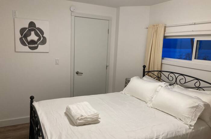 Downstairs bedroom 1