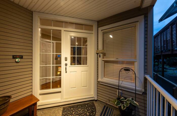 Exterior and Additional Photos